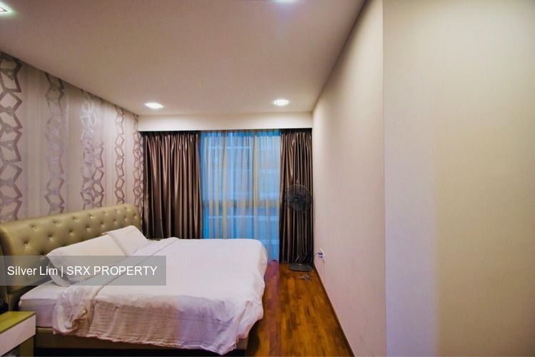 Esparina Residences (D19), Condominium #184631262
